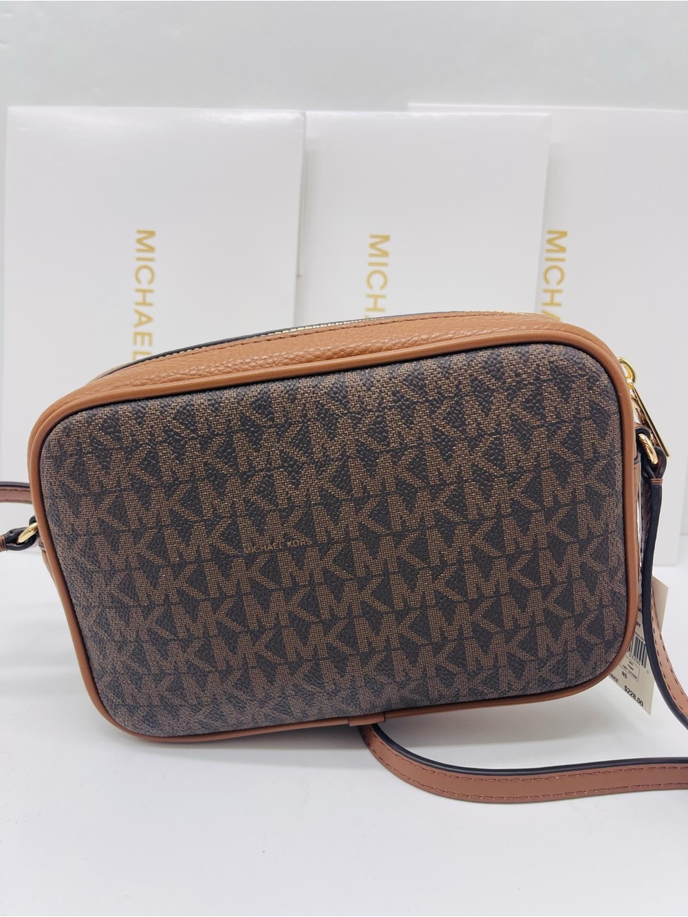 Michael Kors Jet Set Sm Signature Logo Camera Crossbody Xbody Bag
Brown 
NWT - Picture 15 of 16